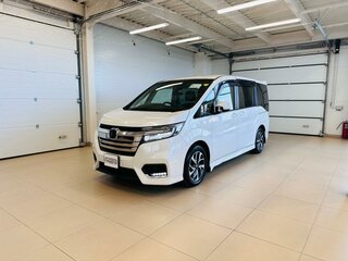 2017 Honda Stepwgn V Рестайлинг, белый, 1999000 рублей, вид 2