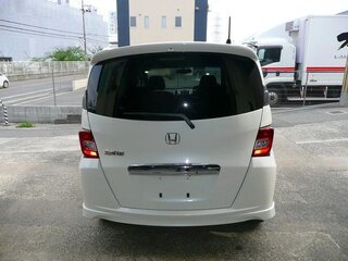 2014 Honda Freed Spike I Рестайлинг 2, белый, 845000 рублей, вид 4