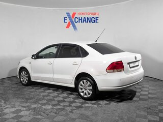 2011 Volkswagen Polo V, белый, 508000 рублей, вид 4