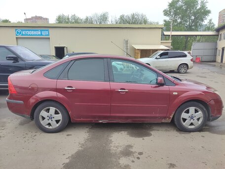 2007 Ford Focus II, красный, 355000 рублей, вид 4