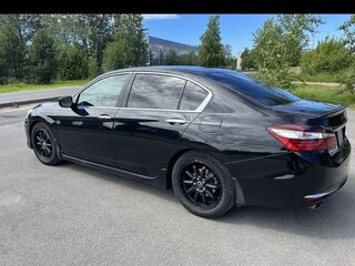 2017 Honda Accord IX Рестайлинг, чёрный, 1460000 рублей, вид 4