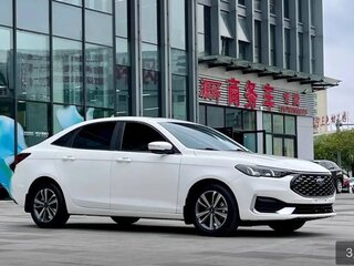 2021 Ford Escort VI Рестайлинг 2, белый, 980000 рублей, вид 4