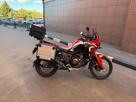 2017 Honda CRF 1000L Africa Twin, красный, 1190000 рублей, вид 5