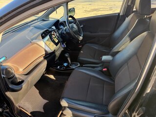 2012 Honda Fit Shuttle I, чёрный, 900000 рублей, вид 4