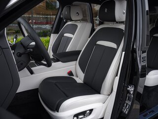 2026 Rolls-Royce Cullinan I Рестайлинг (Series II), чёрный, 63000000 рублей, вид 2