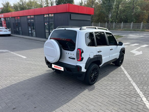 2023 Lada (ВАЗ) Niva Travel I, белый, 1300000 рублей - вид 3
