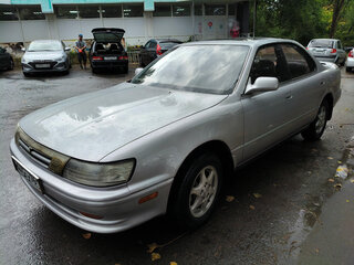 1991 Toyota Vista III (V30), серебристый, 410000 рублей, вид 4