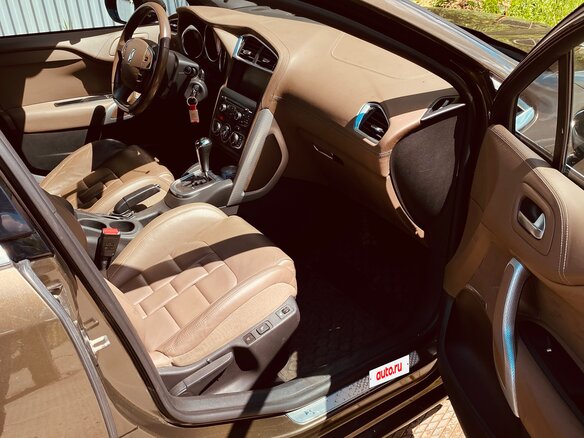 2012 Citroen DS4, коричневый, 900000 рублей - вид 12