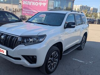 2022 Toyota Land Cruiser Prado 150 Series Рестайлинг 3, белый, 6690000 рублей, вид 5