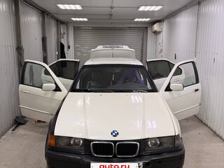 1993 BMW 3 серии 325i III (E36), белый, 810000 рублей, вид 2