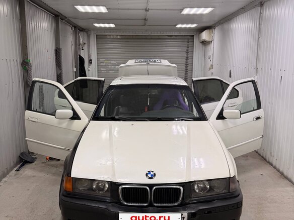 1993 BMW 3 серии 325i III (E36), белый, 810000 рублей - вид 1