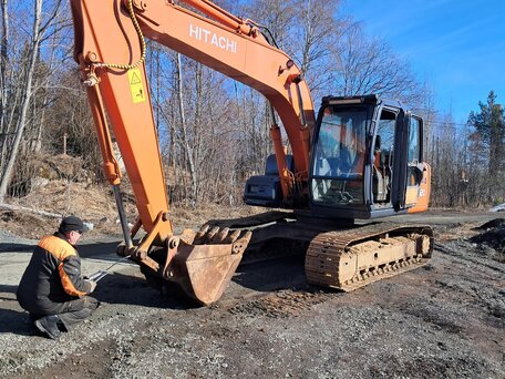 2007 Hitachi Гусеничные, оранжевый, 3700000 рублей, вид 2