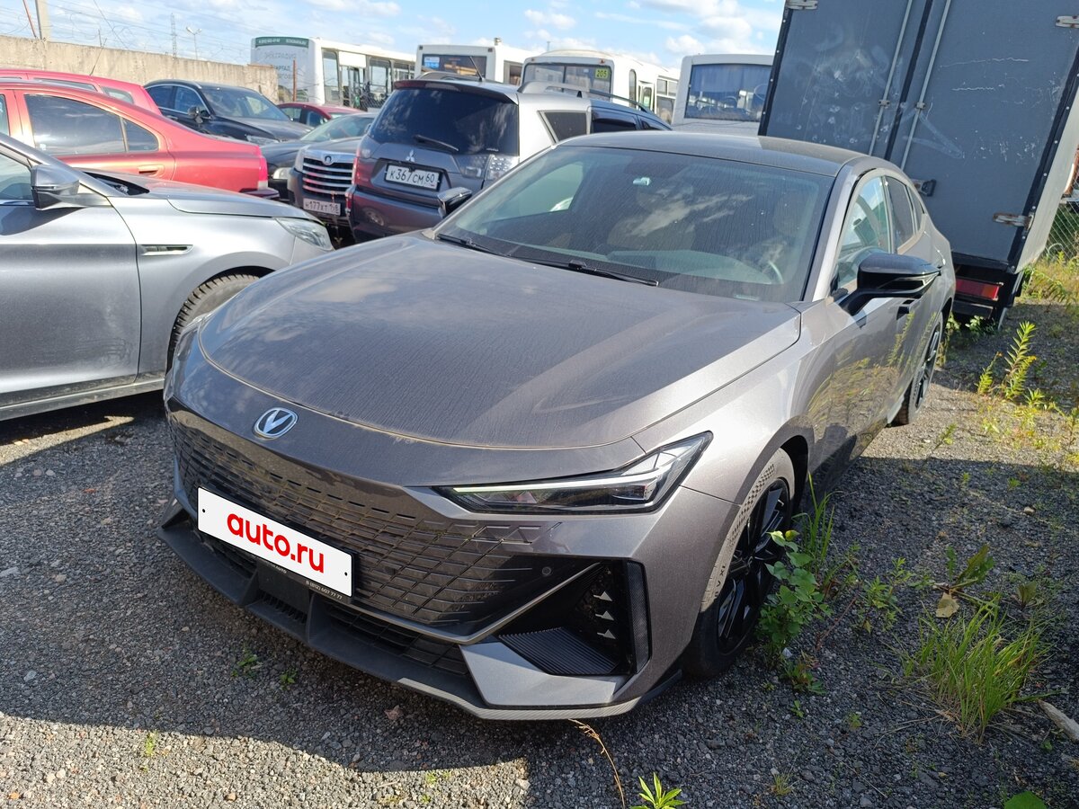 Открыть фотографии: Changan UNI-V I