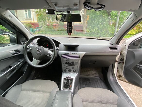 2012 Opel Astra H Рестайлинг, белый, 380000 рублей - вид 10