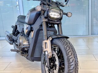 2025 QJMotor SRV 600 V, чёрный, 699000 рублей, вид 2