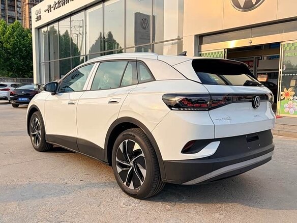 2026 Volkswagen ID.4 Crozz, белый, 3350999 рублей - вид 5