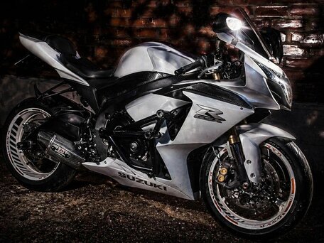 2009 Suzuki GSX-R 1000, серебристый, 799000 рублей, вид 1