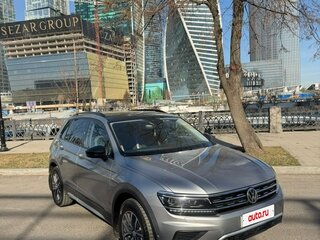 2019 Volkswagen Tiguan II, серый, 2700000 рублей, вид 1