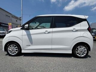 2022 Nissan Dayz II, белый, 670000 рублей, вид 4
