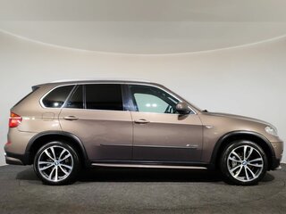 2010 BMW X5 35i II (E70) Рестайлинг, коричневый, 2080000 рублей, вид 4