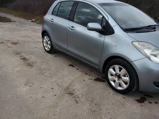 2006 Toyota Yaris II, серый, 450000 рублей, вид 3