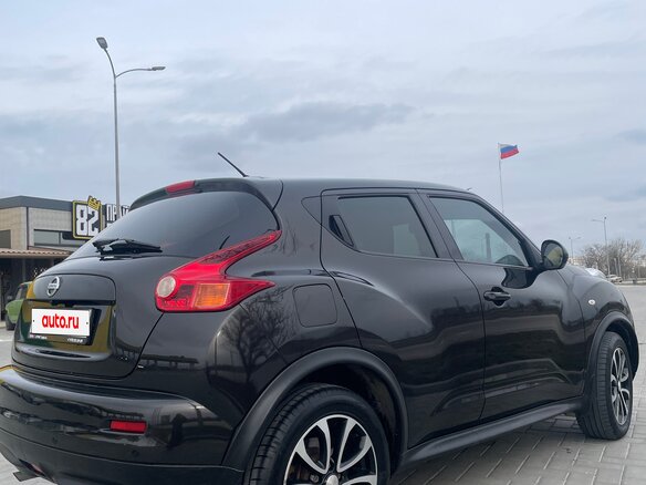 2011 Nissan Juke I, коричневый, 780000 рублей - вид 2