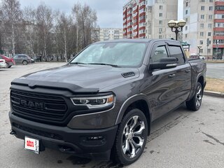 2021 Ram 1500 Crew Cab eTorque V, серый, 7800000 рублей, вид 4