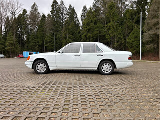 1991 Mercedes-Benz W124 200, белый, 500000 рублей, вид 3