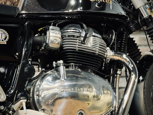 2025 Royal Enfield Continental GT, серебристый, 680000 рублей - вид 7