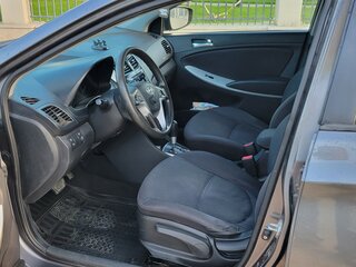 2011 Hyundai Solaris I, серебристый, 560000 рублей, вид 5