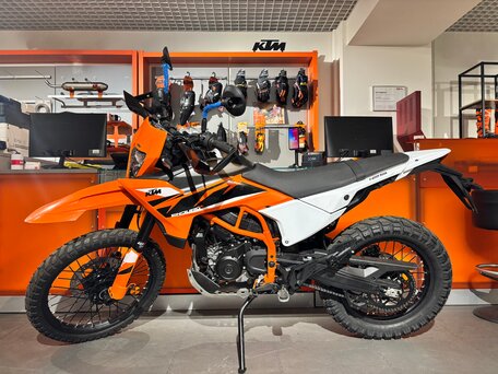 2026 KTM 125 Enduro R, оранжевый, 900000 рублей, вид 1