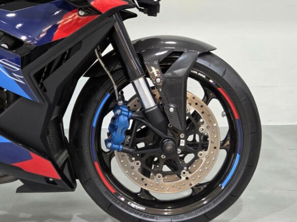 2023 BMW M 1000 R, чёрный, 2100000 рублей - вид 8