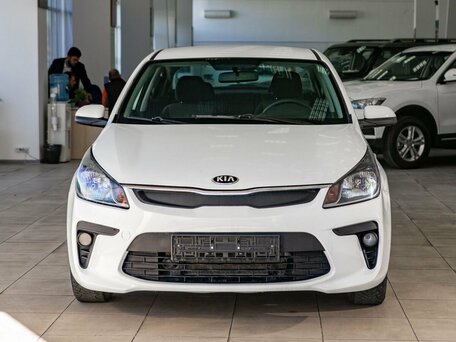 2019 Kia Rio IV, белый, 1100000 рублей, вид 2