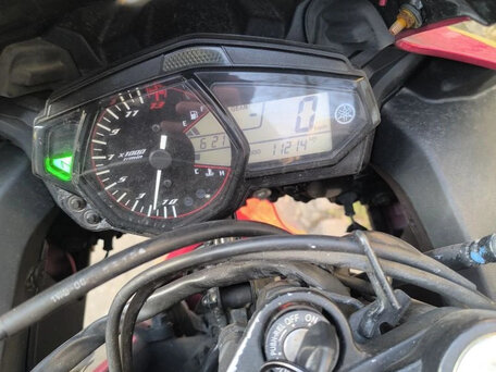2015 Yamaha YZF-R3, красный, 490000 рублей, вид 2