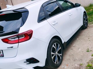 2018 Kia Ceed III, белый, 1550000 рублей, вид 4