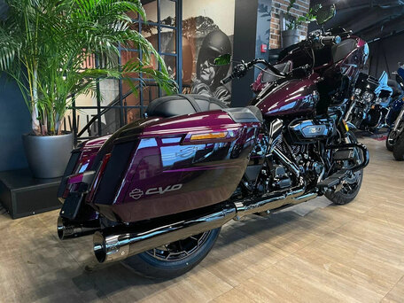 2025 Harley-Davidson CVO Road Glide, фиолетовый, 6500000 рублей, вид 5