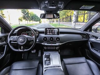 2018 Kia Stinger I, серебристый, 4000000 рублей, вид 4