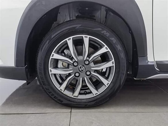 2022 Toyota Yaris L X XP150 Рестайлинг, белый, 1050202 рублей - вид 6