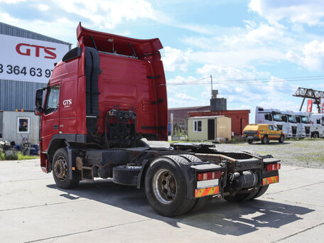 2013 Volvo FM, красный, 2500000 рублей, вид 5