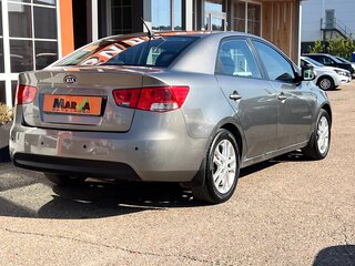 2011 Kia Cerato 6-speed II, серый, 680000 рублей, вид 4