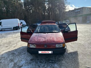 1989 Volkswagen Passat B3, красный, 115000 рублей, вид 2