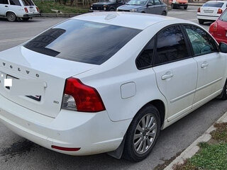 2012 Volvo S40 II Рестайлинг, белый, 1100000 рублей, вид 4