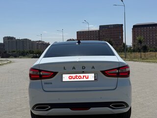 2024 Lada (ВАЗ) Vesta I Рестайлинг (NG), белый, 1325000 рублей, вид 4