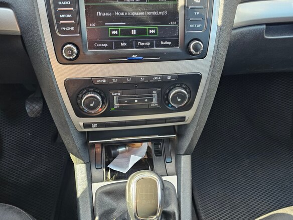 2012 Skoda Octavia II (A5) Рестайлинг, серый, 670000 рублей - вид 13