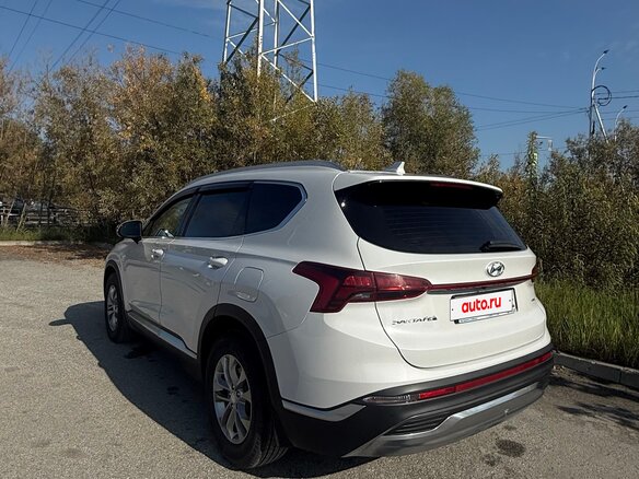 2021 Hyundai Santa Fe IV Рестайлинг, белый, 3700000 рублей - вид 5