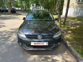 2013 Volkswagen Jetta VI, чёрный, 380000 рублей, вид 2