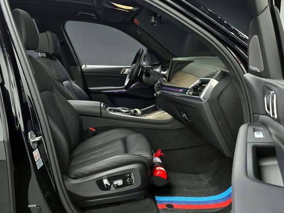 2023 BMW X7 40d I (G07) Рестайлинг, чёрный - вид 9