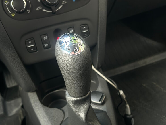 2016 Renault Logan II, белый, 790000 рублей - вид 20