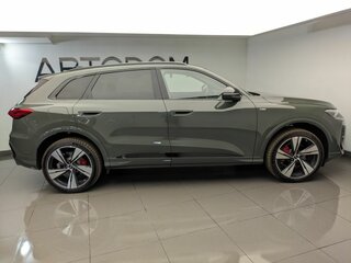 2026 Audi Q5 L III (GU), зелёный, 7560000 рублей, вид 5