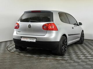 2004 Volkswagen Golf V, белый, 415000 рублей, вид 4